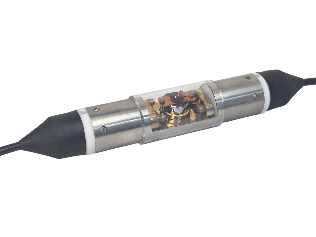 Land streamer gimbaled